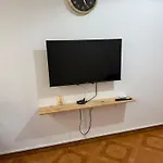 منزل للإقامة Confort Tv For 2 *