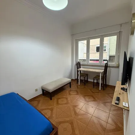 Confort Tv For 2 בית אירוח ליסבון